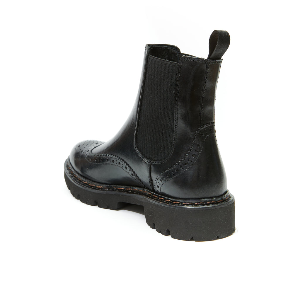 Chelsea-Boots mit Budapester Muster - Schwarz - Damen