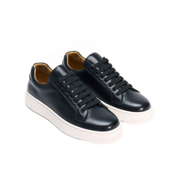 Classic Lace-Up Trainers - Black - Women