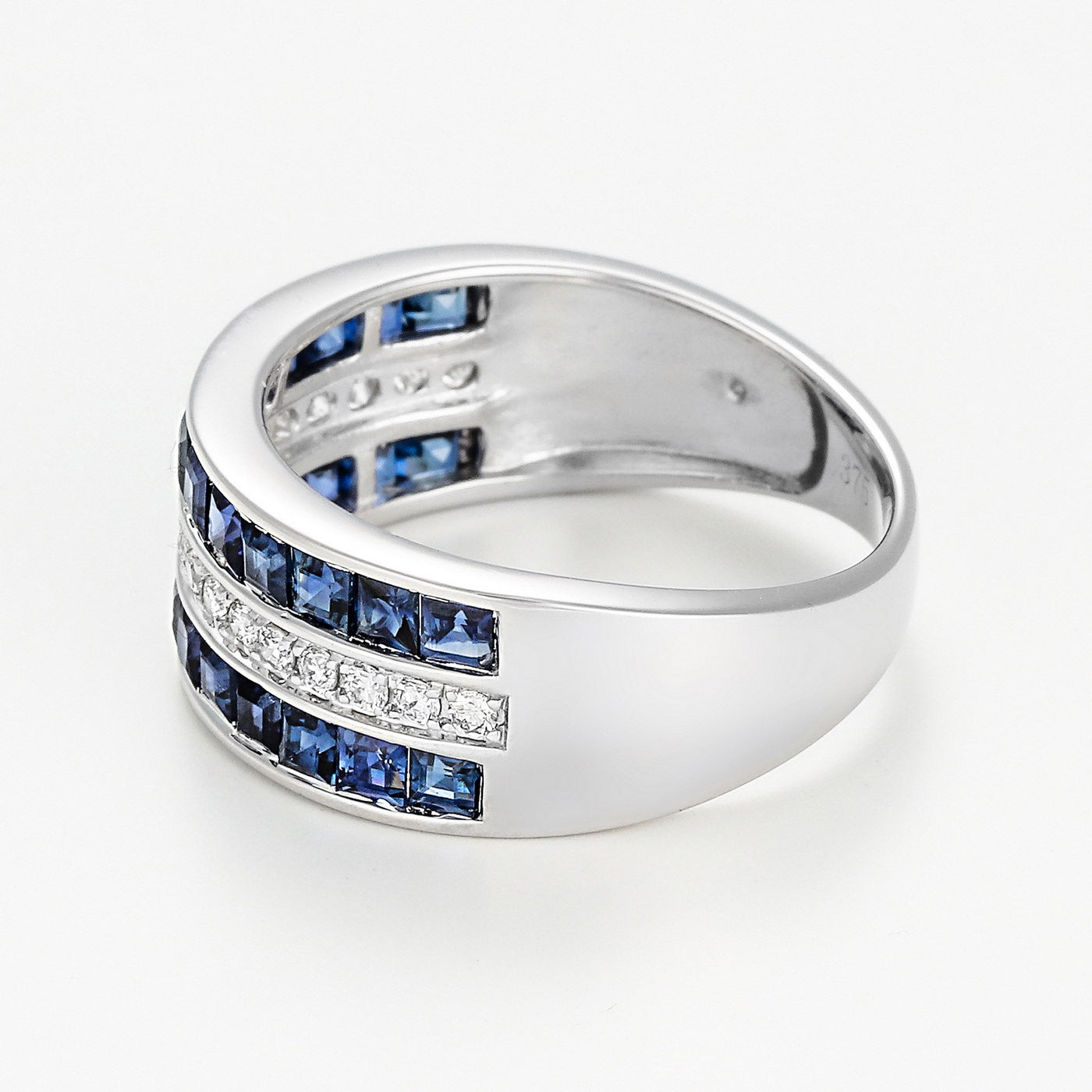 "Princesses Sapphire" Ring, 0.17/18 diameter, 1.7/26 sapphire - 375/1000 White Gold