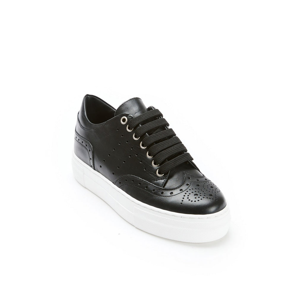 Zapatillas deportivas con puntera perforada - Negro - Mujer
