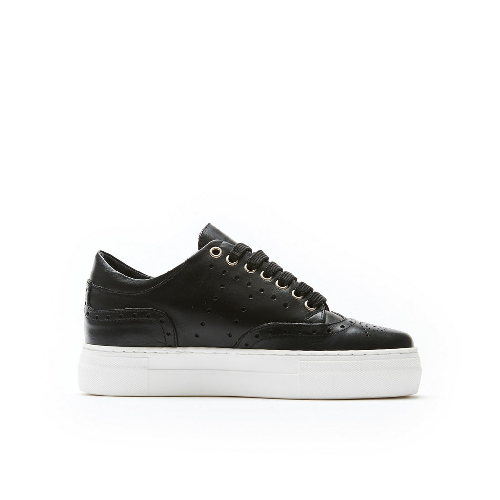 Zapatillas deportivas con puntera perforada - Negro - Mujer