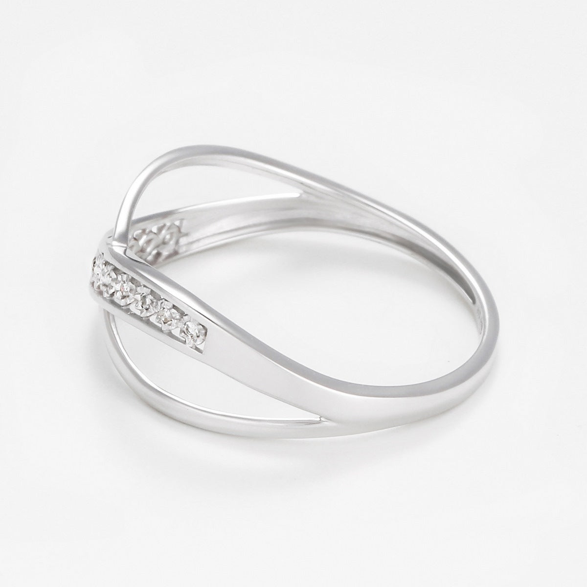 Anillo “Enlazado” D0.02/12 – Oro blanco
