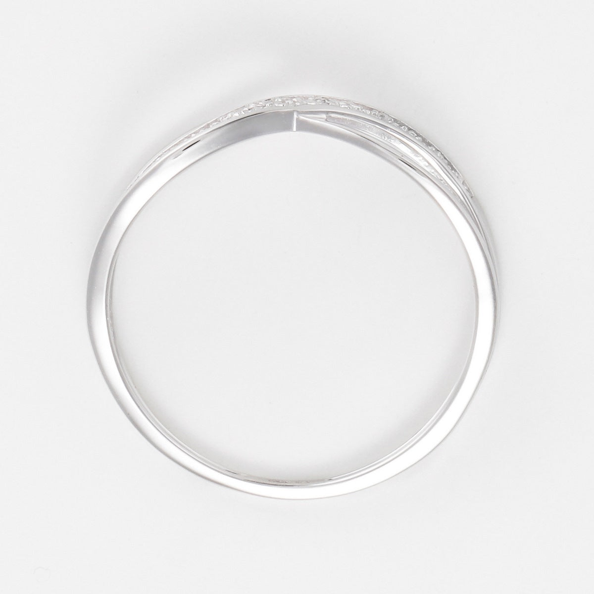 Anillo “Enlazado” D0.02/12 – Oro blanco