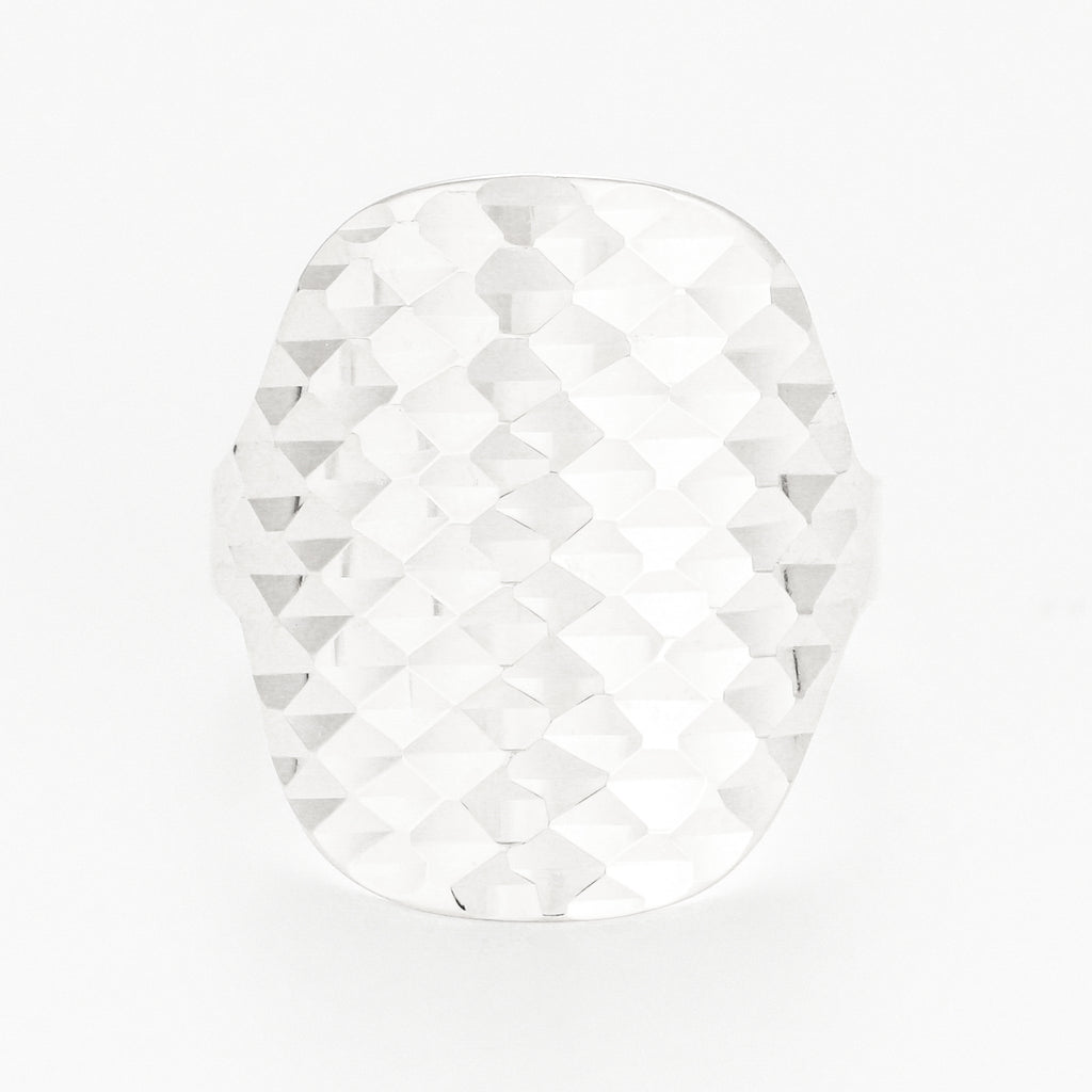 “Armadillo” Ring 375/1000 White Gold