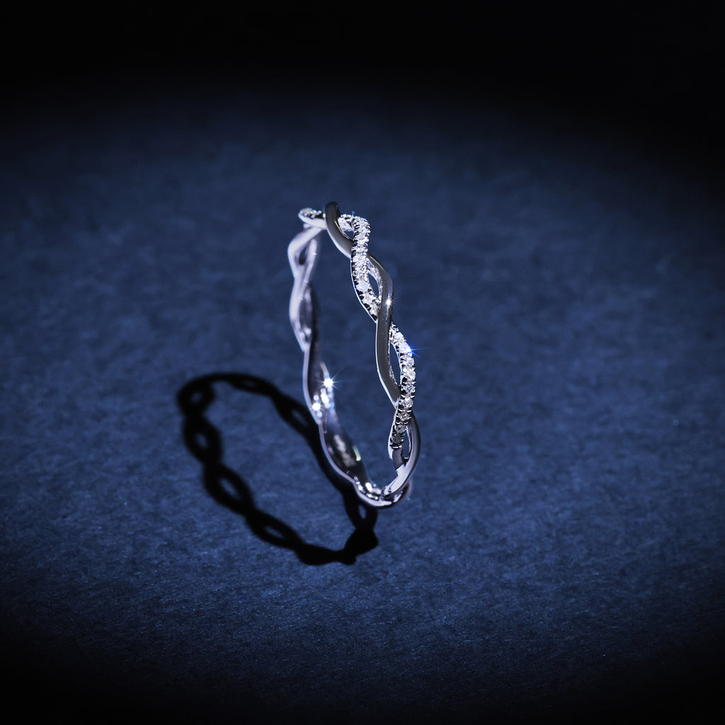 Anillo "Twist" D0.06Cts/29 - Oro blanco 375/1000