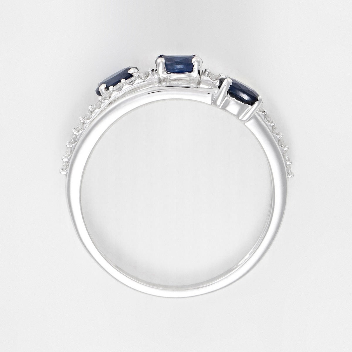 Bague "Trio De Saphir" D0,09Ct/20 + Saphir0,69Ct/3