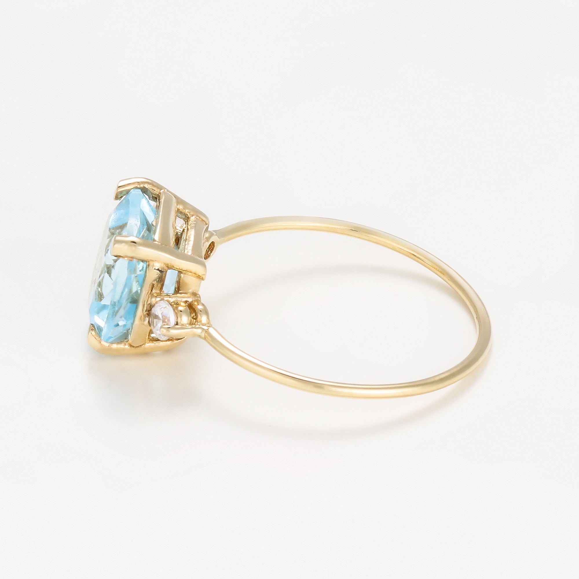 Ring "Hope 2.65Ct/1" Topaz Yellow Gold 375/1000