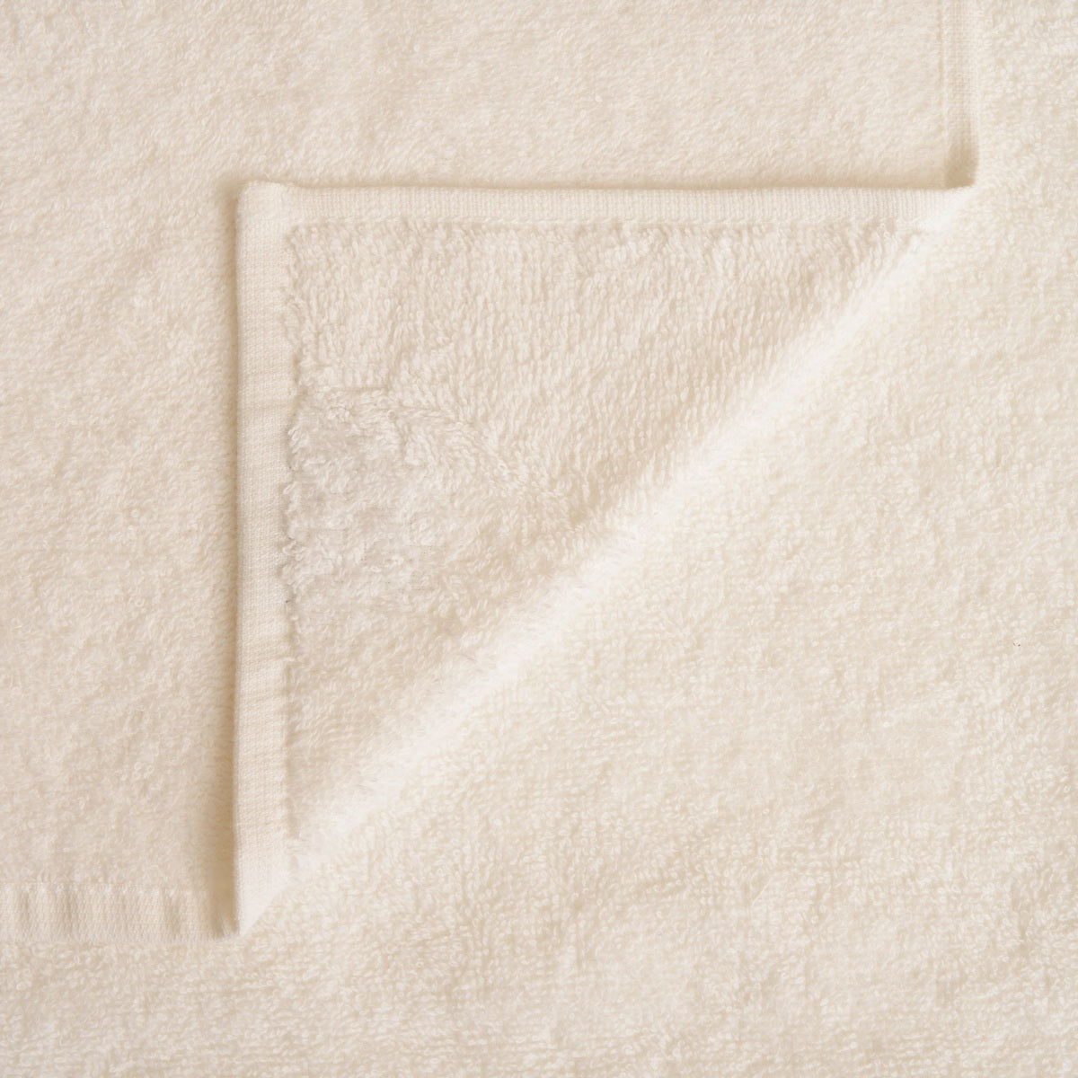 Ensemble De Serviettes De Toilette Et D'Invités Nicol En Éponge De Coton 430 G Avec Volant En Lin Et Coton - Ivoire