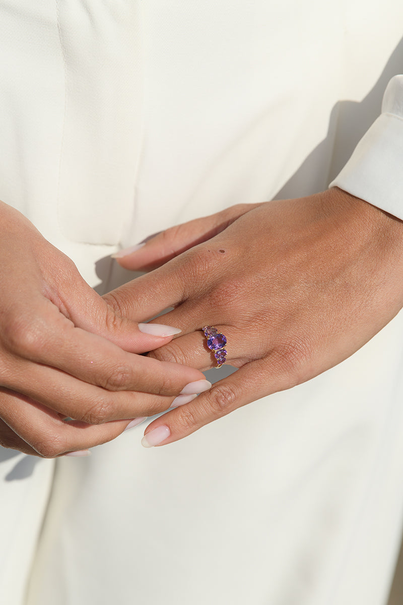 Anillo "Violet Hill" Amatista 3.23/5 - Oro amarillo 375/1000