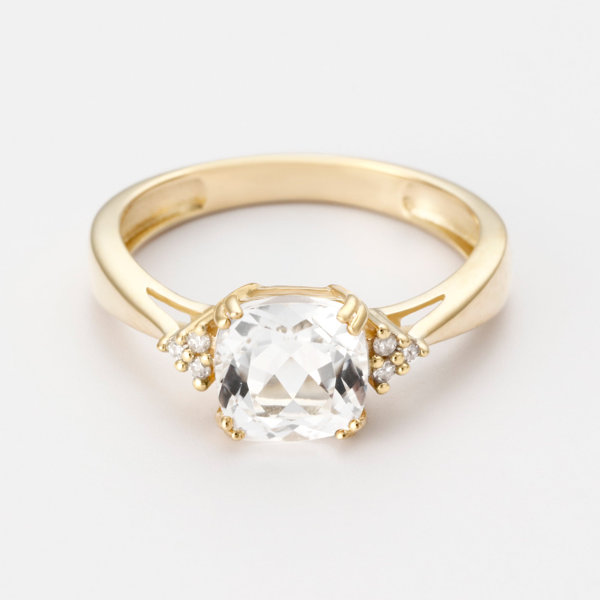 Anillo “Serenata” Diamantes 0,038/6; Peso 2,65/1 - Oro amarillo 375/1000
