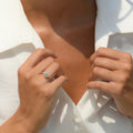 "Nosy" Ring D 0.25/51 White Topaz 0.40/1 - 375/1000 Yellow Gold