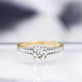 "Kriva" Ring D 0.21/40 White Topaz 1.43/1 - 375/1000 Yellow Gold
