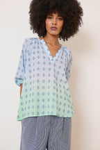 Haut à manches 3/4 avec broderie et col V collection printemps été femme garance paris