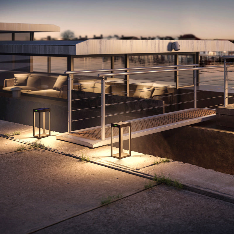 Radia - Solar Bollard & Post - Aluminum - Black
