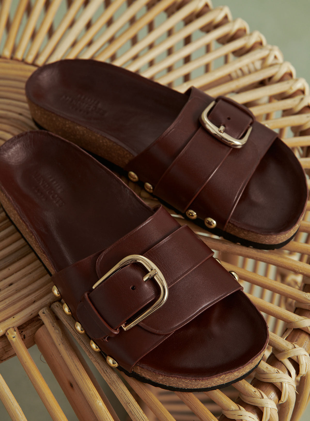 MULES PLATES MAUVES CUIR CAEL PETITE MENDIGOTE