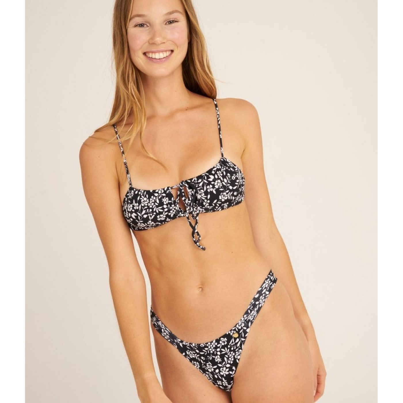 Camille Med Top - Black