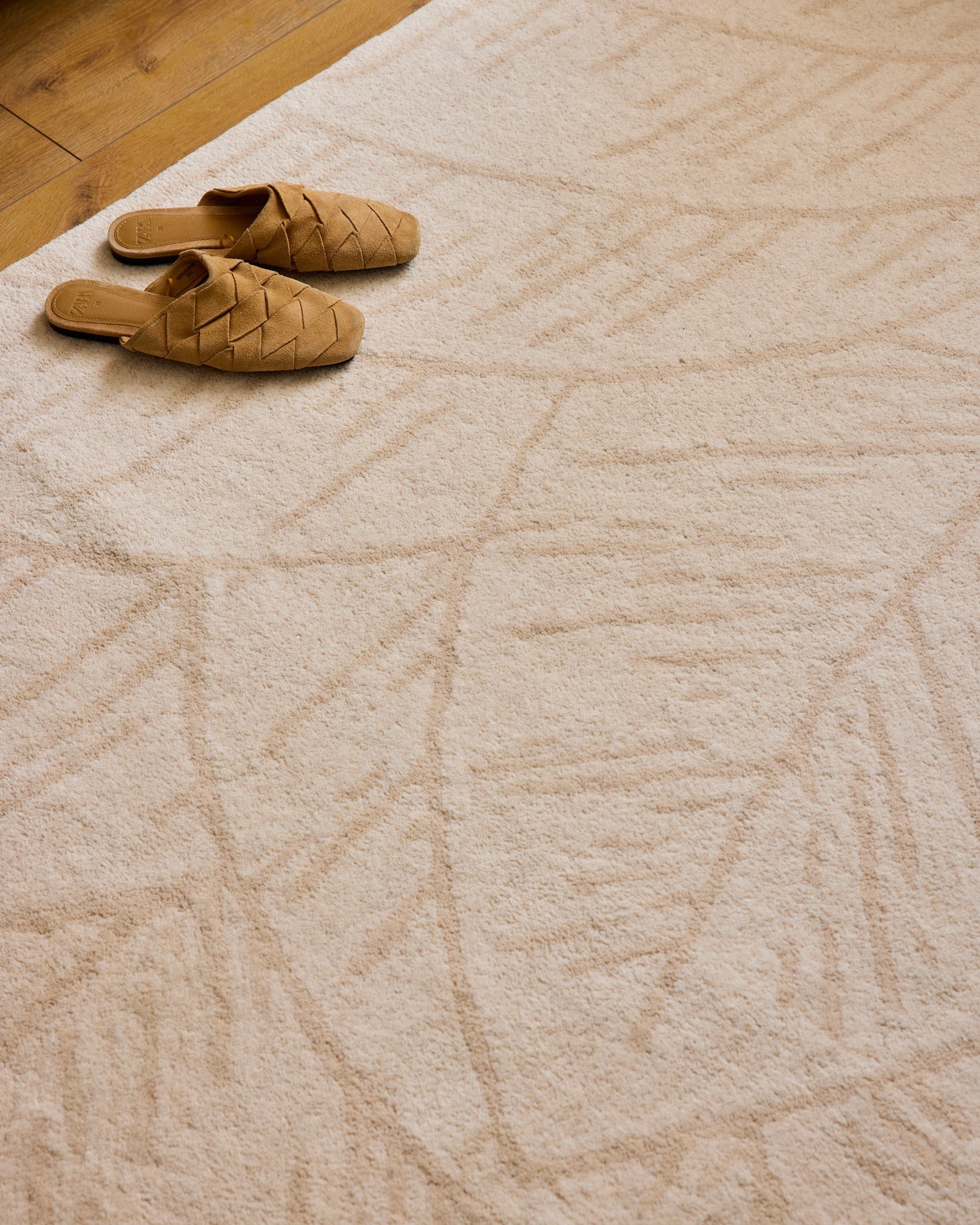 White Cedar – Foliage Wool Rug - Cream White Cedar