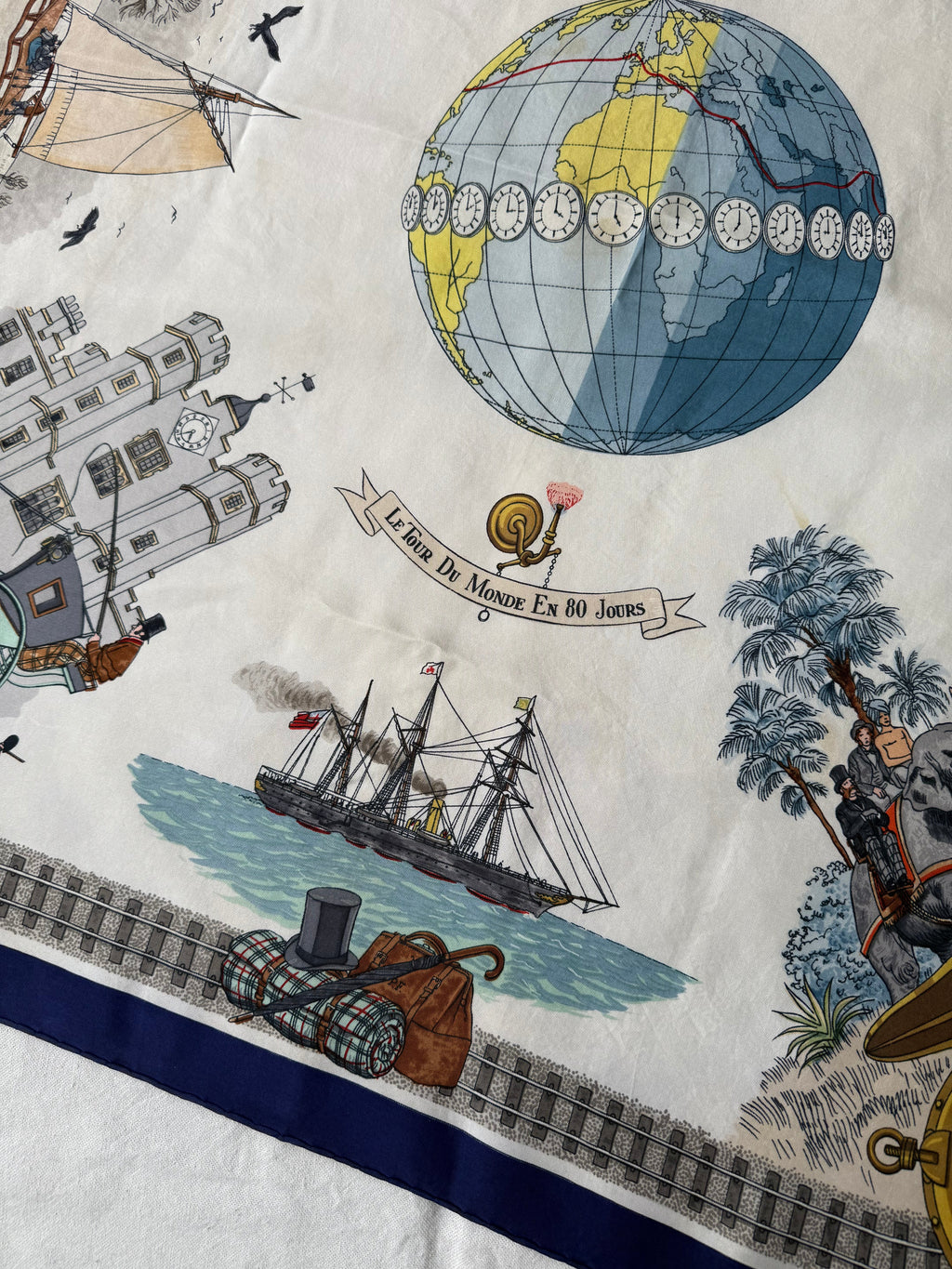 Foulard Hermès – Modèle Le Tour Du Monde En 80 Jours
