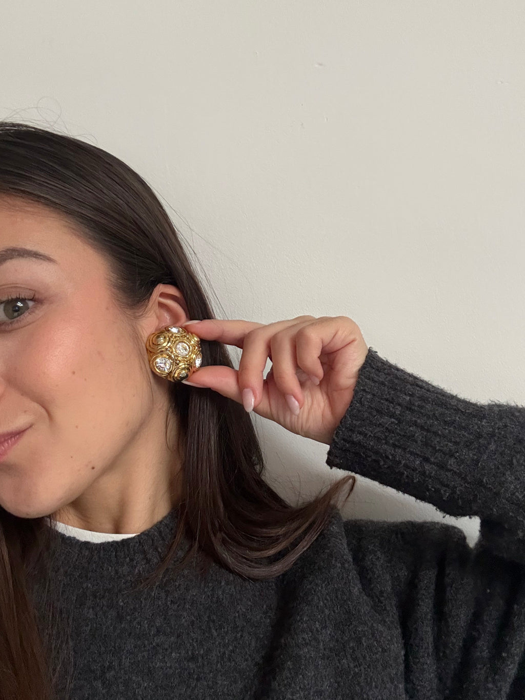 Vintage Earrings - Gold Resin And Rhinestones