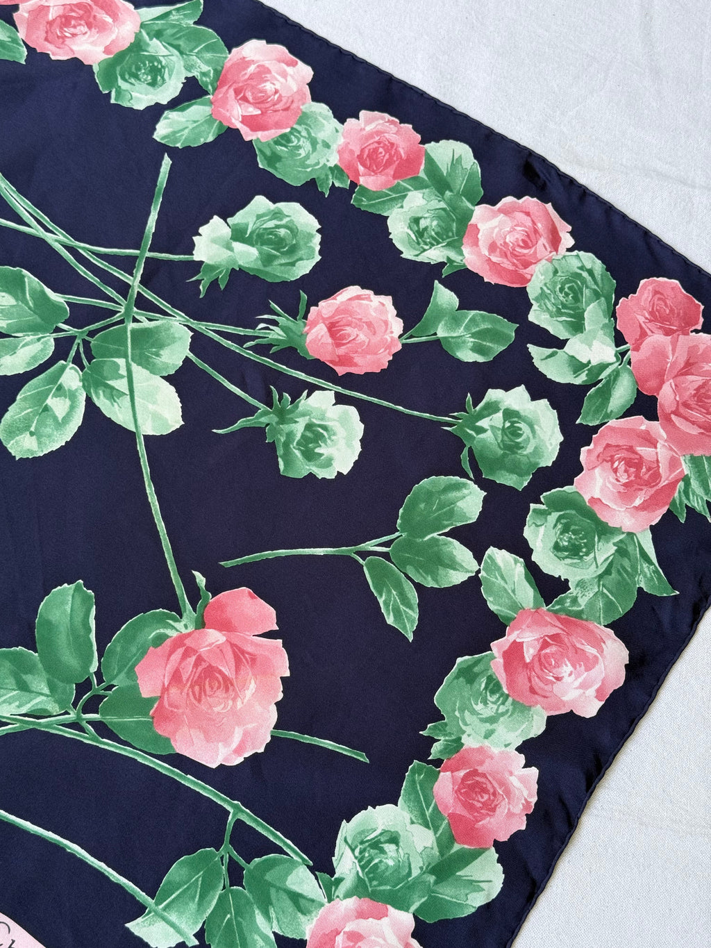 Pañuelo Christian Dior – Motivos florales