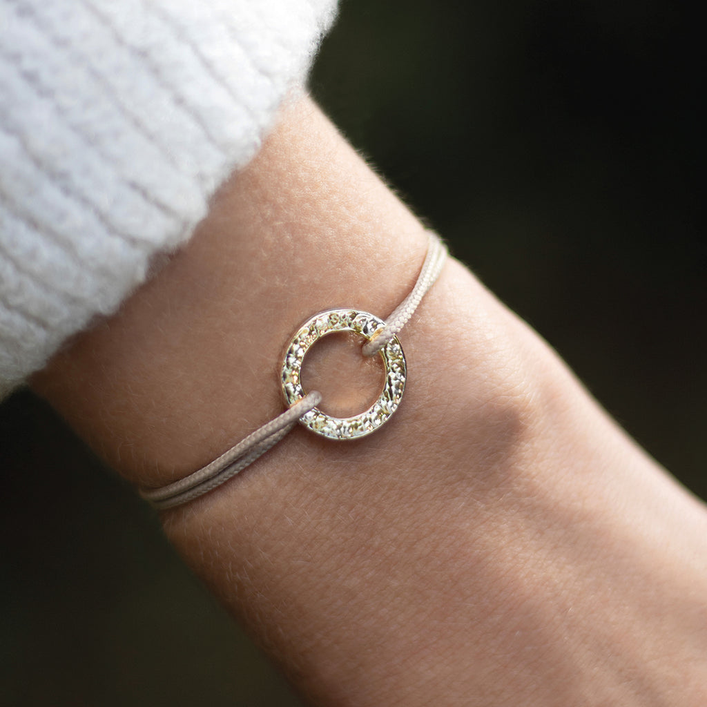 Pulsera Gravie - Beige y Blanco