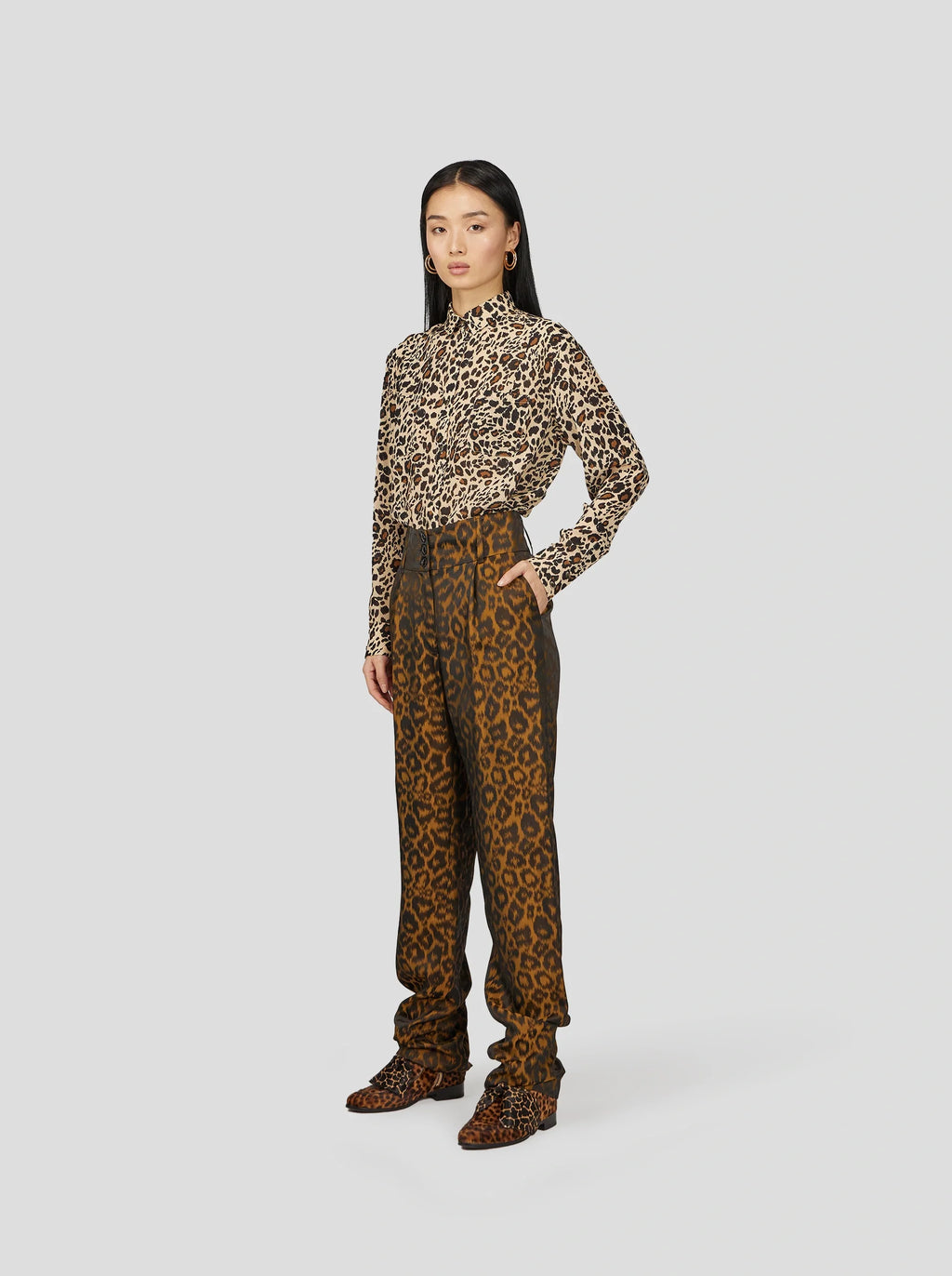 Hemd Dori aus Seide mit Leopardenmuster