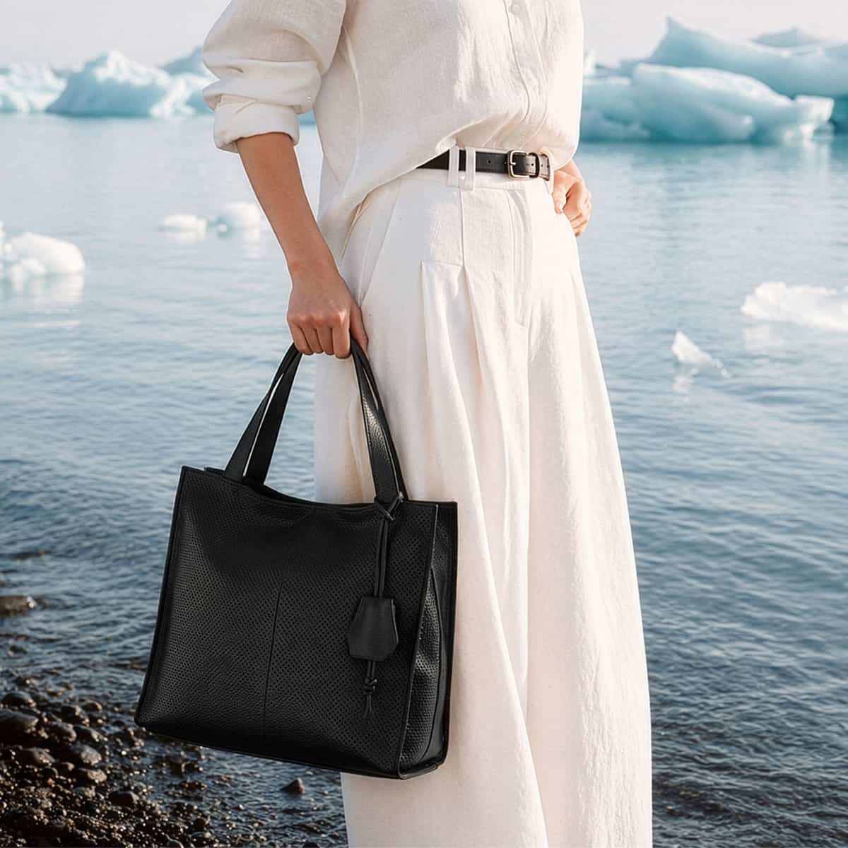 Bolso de Mano Agatella - Negro