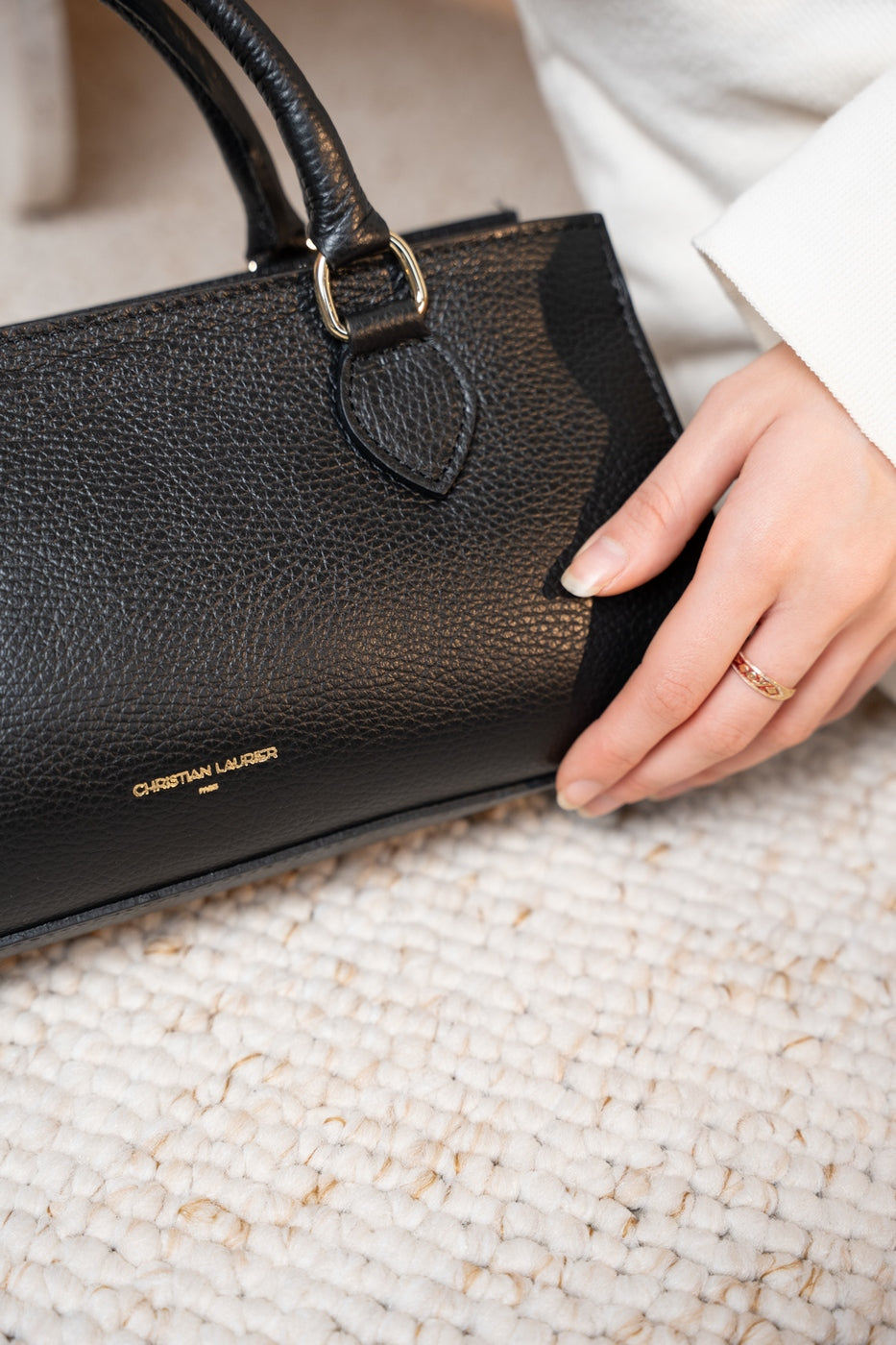 Alexine Shoulder Bag - Black
