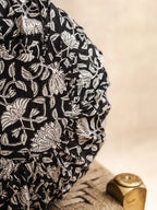Lotus Noir - Cuscino Rotondo