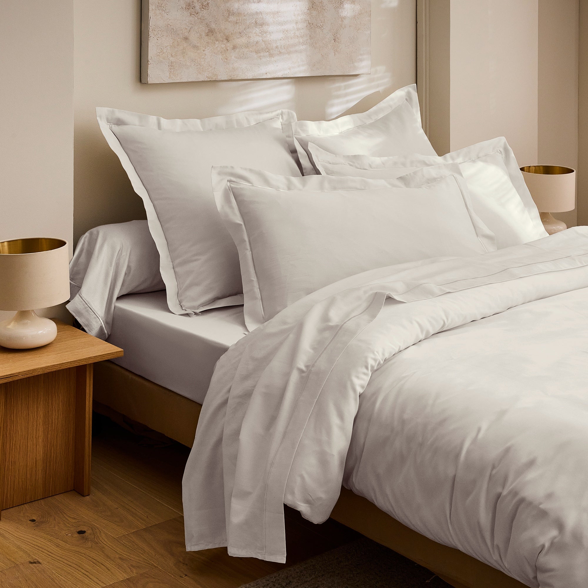 “Prestige” Fitted Sheet - Cotton Satin - Sand