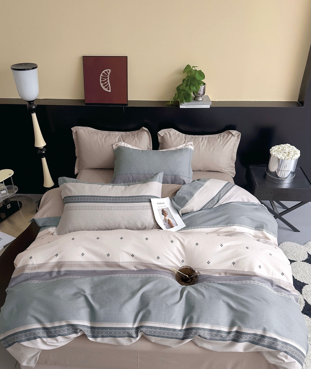 Double-Faced Printed Duvet Set + 2 Flat Pique Ruffle Pillowcases - 100% Pure Combed Cotton Percale