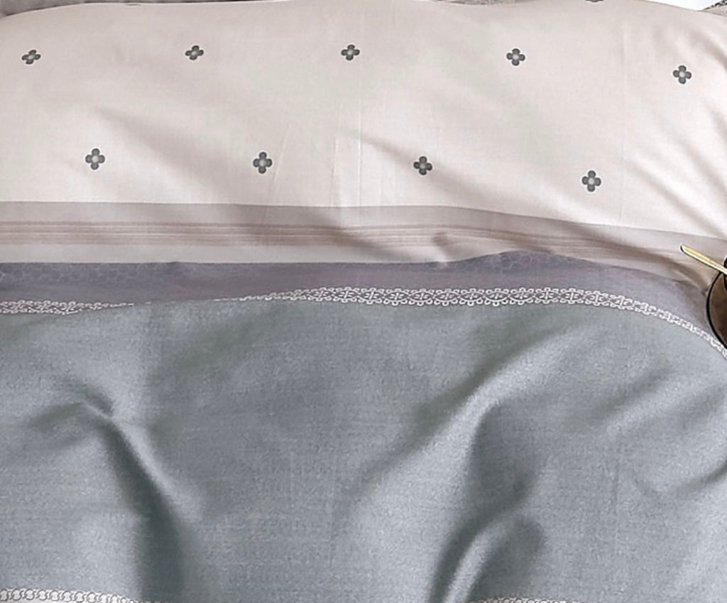 Double-Faced Printed Duvet Set + 2 Flat Pique Ruffle Pillowcases - 100% Pure Combed Cotton Percale