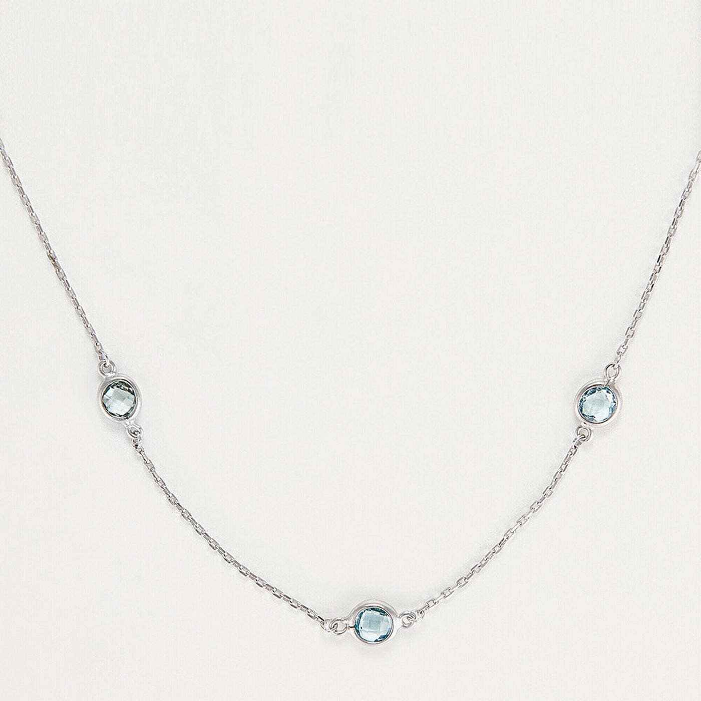 "Colors" Topaz Necklace 3.15/9 - 375/1000 White Gold