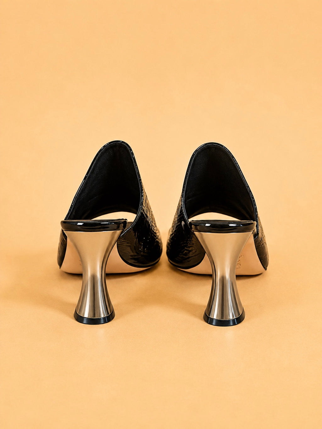Sade In Black Naplak