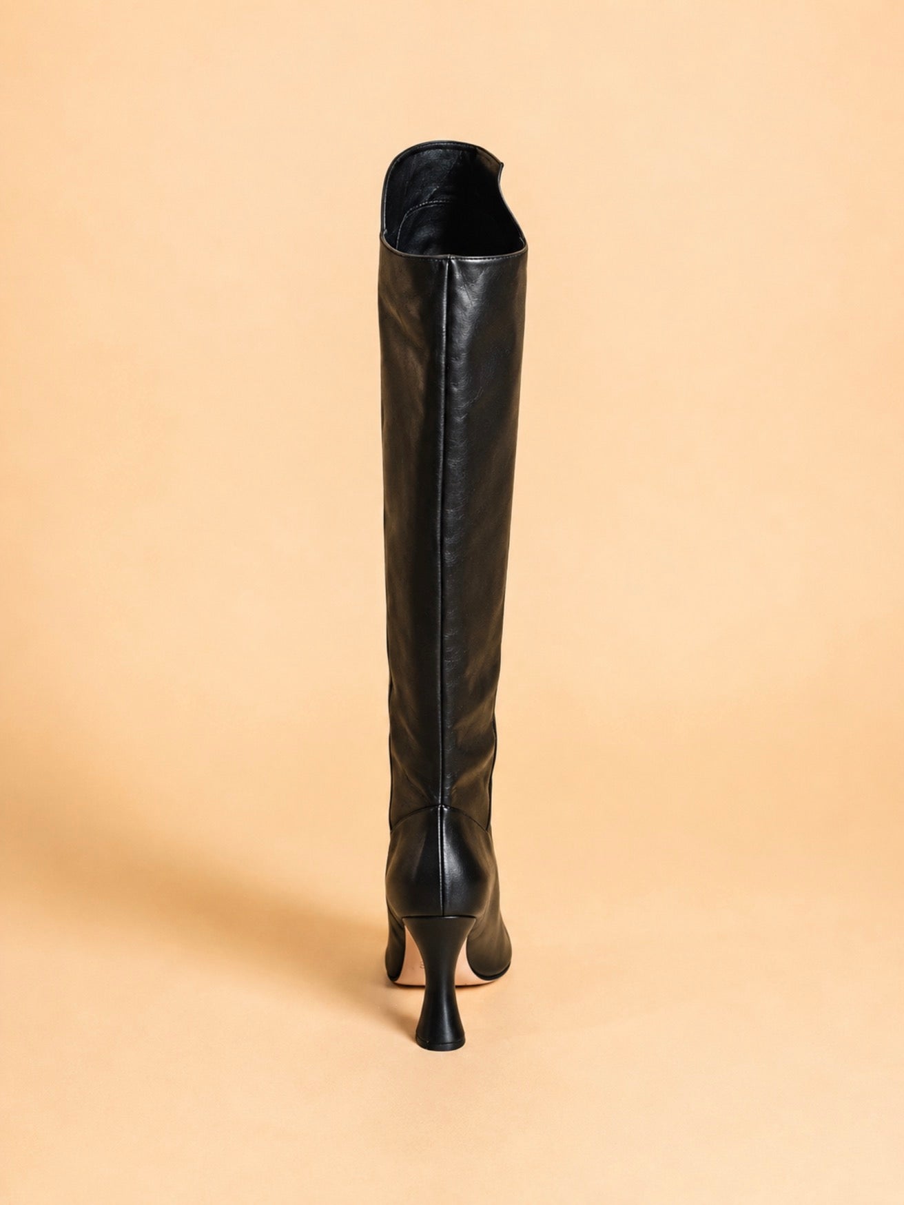 Bota alta Valda de becerro negro