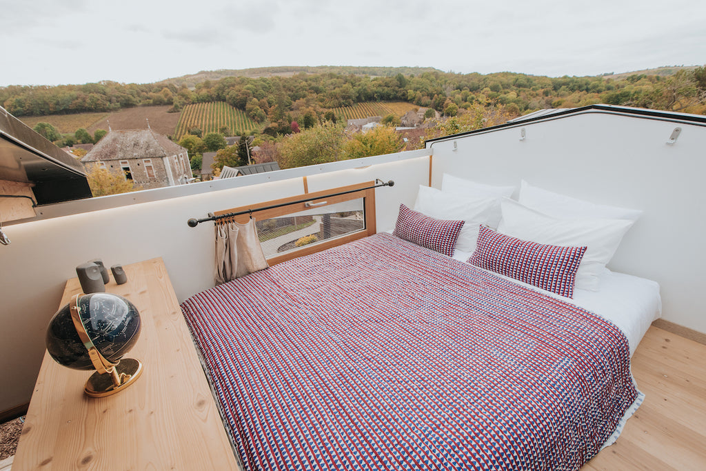 One Night in a Tiny House with a Retractable Roof and Private Nordic Spa