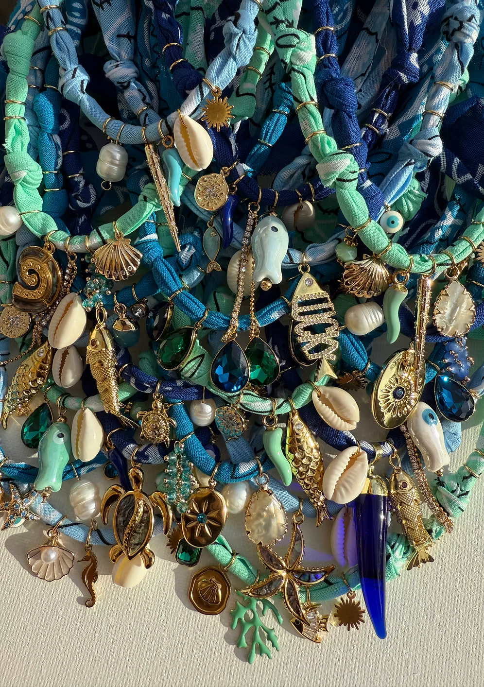 Collier Hydra Island Poisson Aqua
