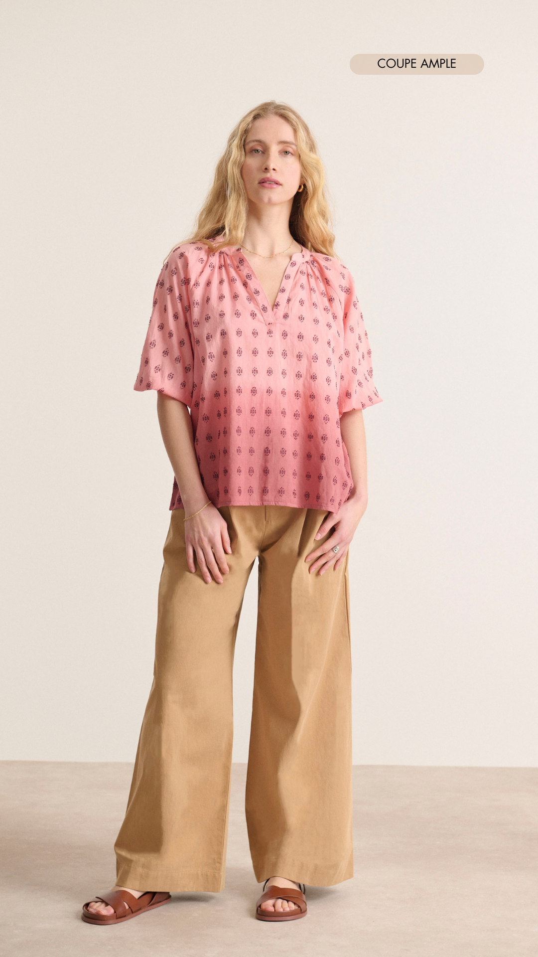 Loose blouse with 3/4 elasticated sleeves and gathers around the collar, satin embroidery material with hand-made dip dye