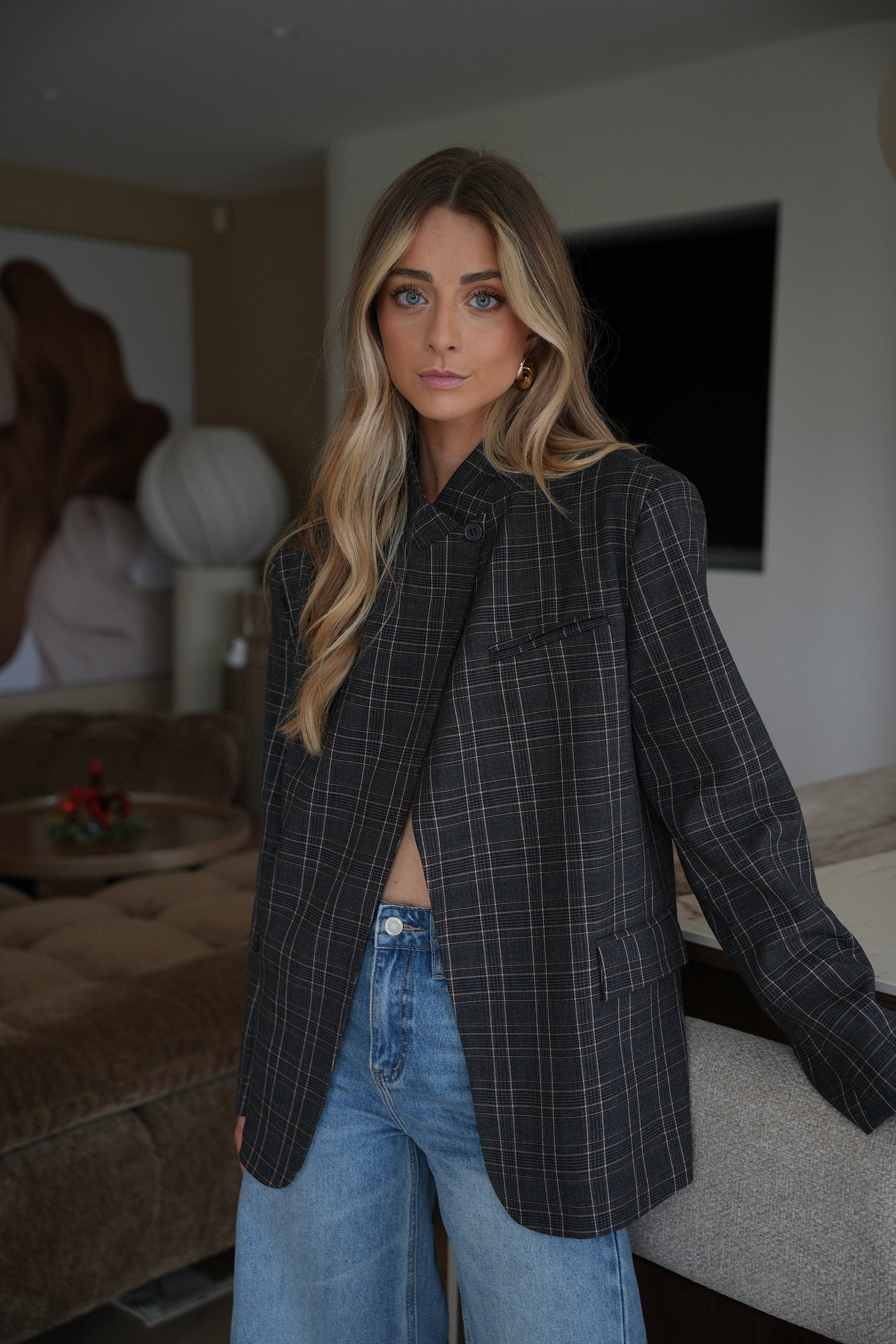 Loane Gray - Asymmetrical Blazer