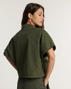 Light khaki poplin pants, fitted straight cut highlighting all body types, comfortable cotton material ideal for summer.