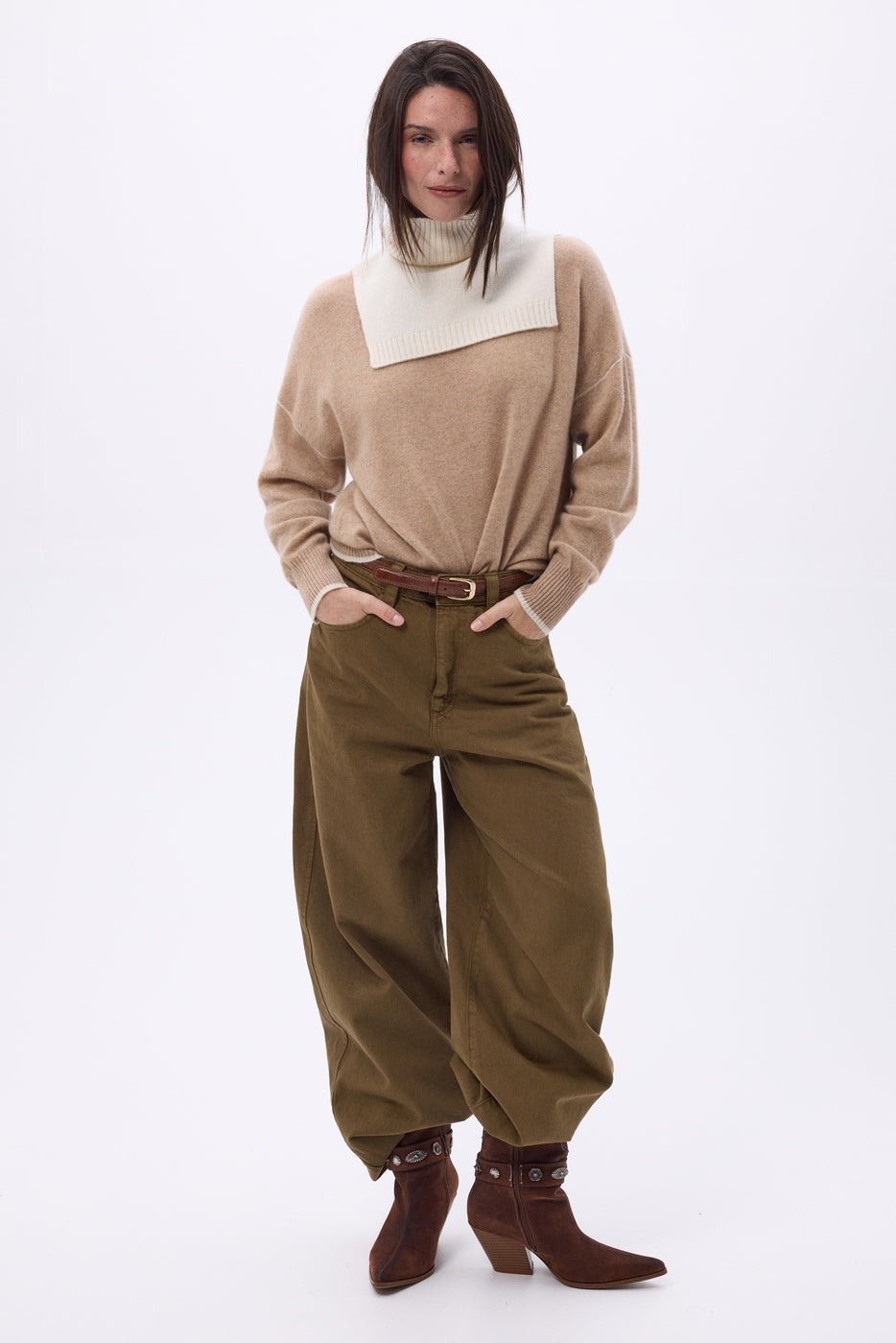 Roll-Neck Collar Domi - White - Unisex