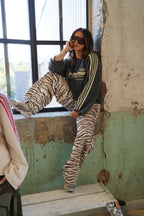 Zebrajeans