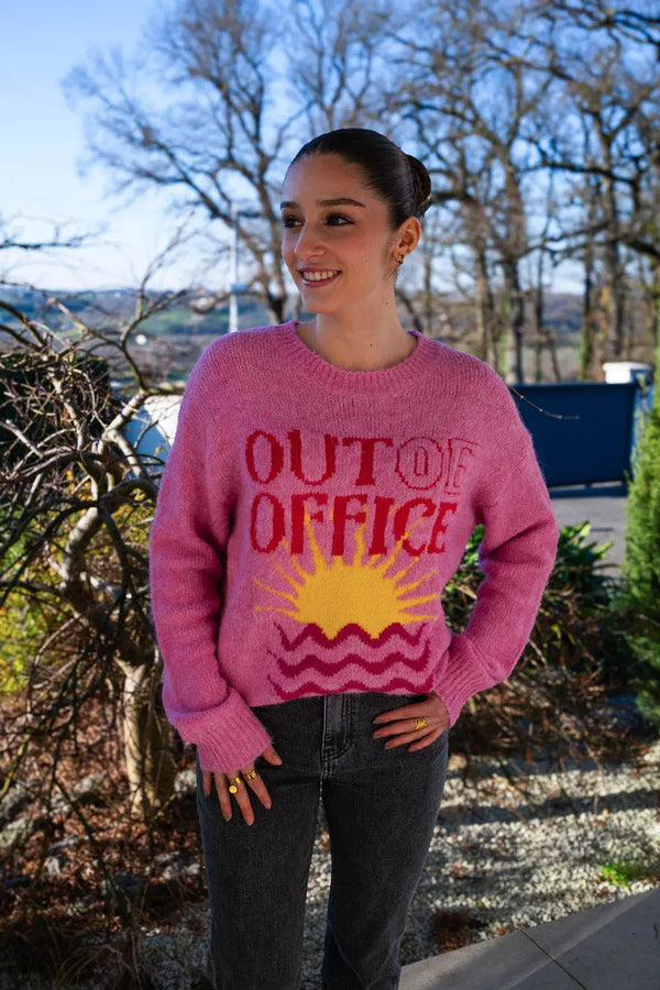 Sweter Out Of Office