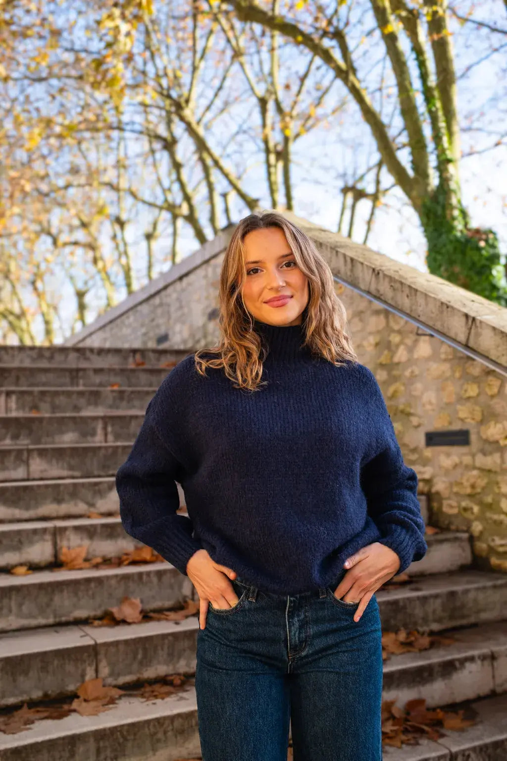 Sweter Karine - Granatowy
