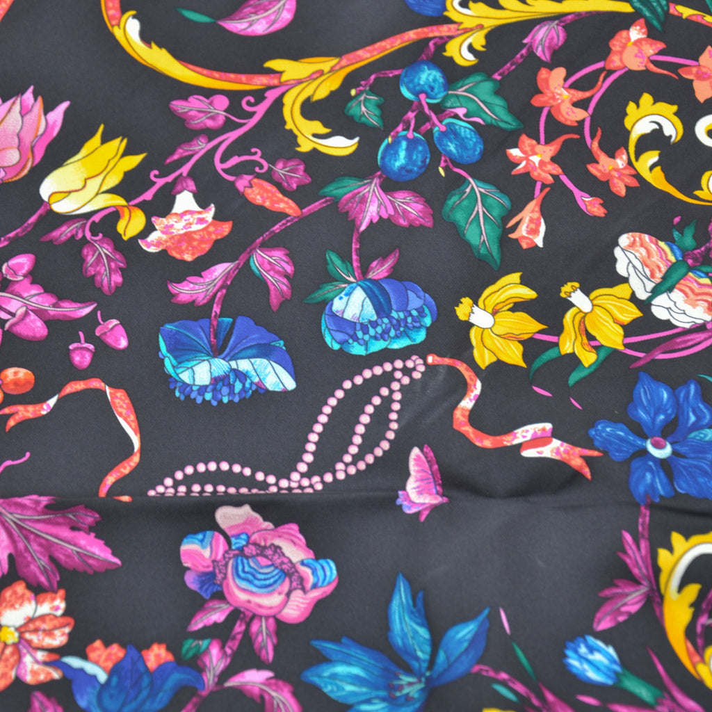 Foulard Hermès Soie Motif Floral