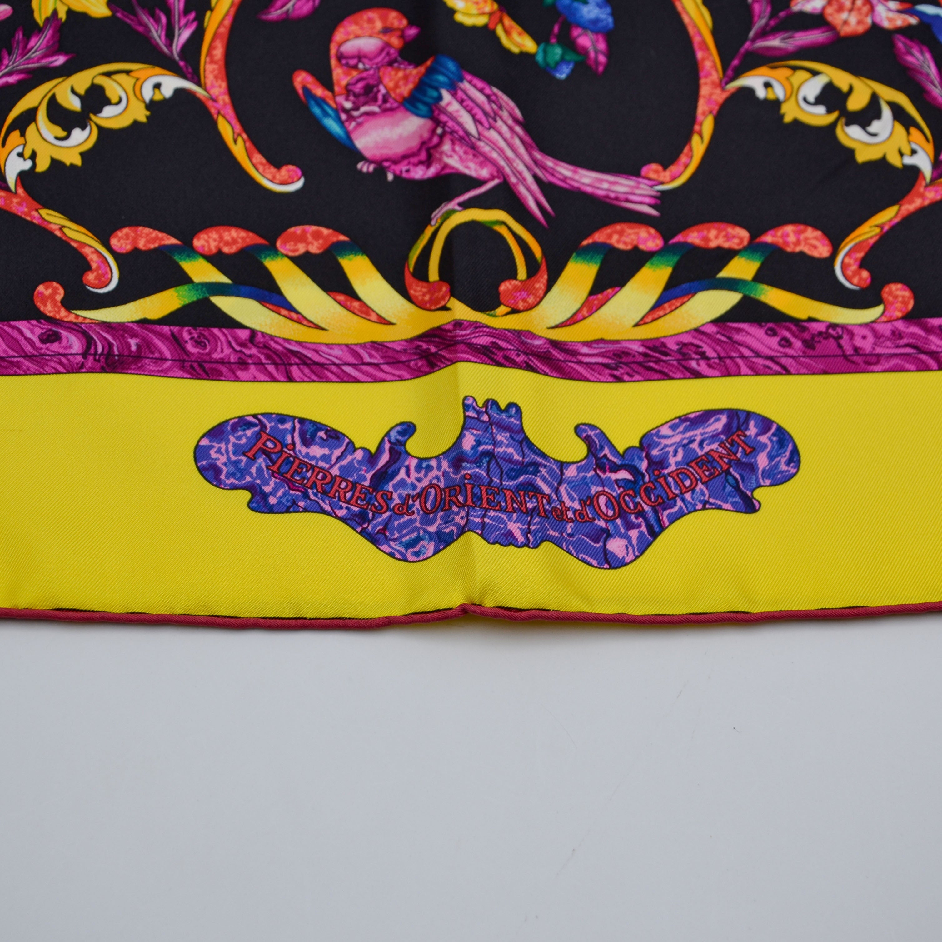 Foulard Hermès Soie Motif Floral