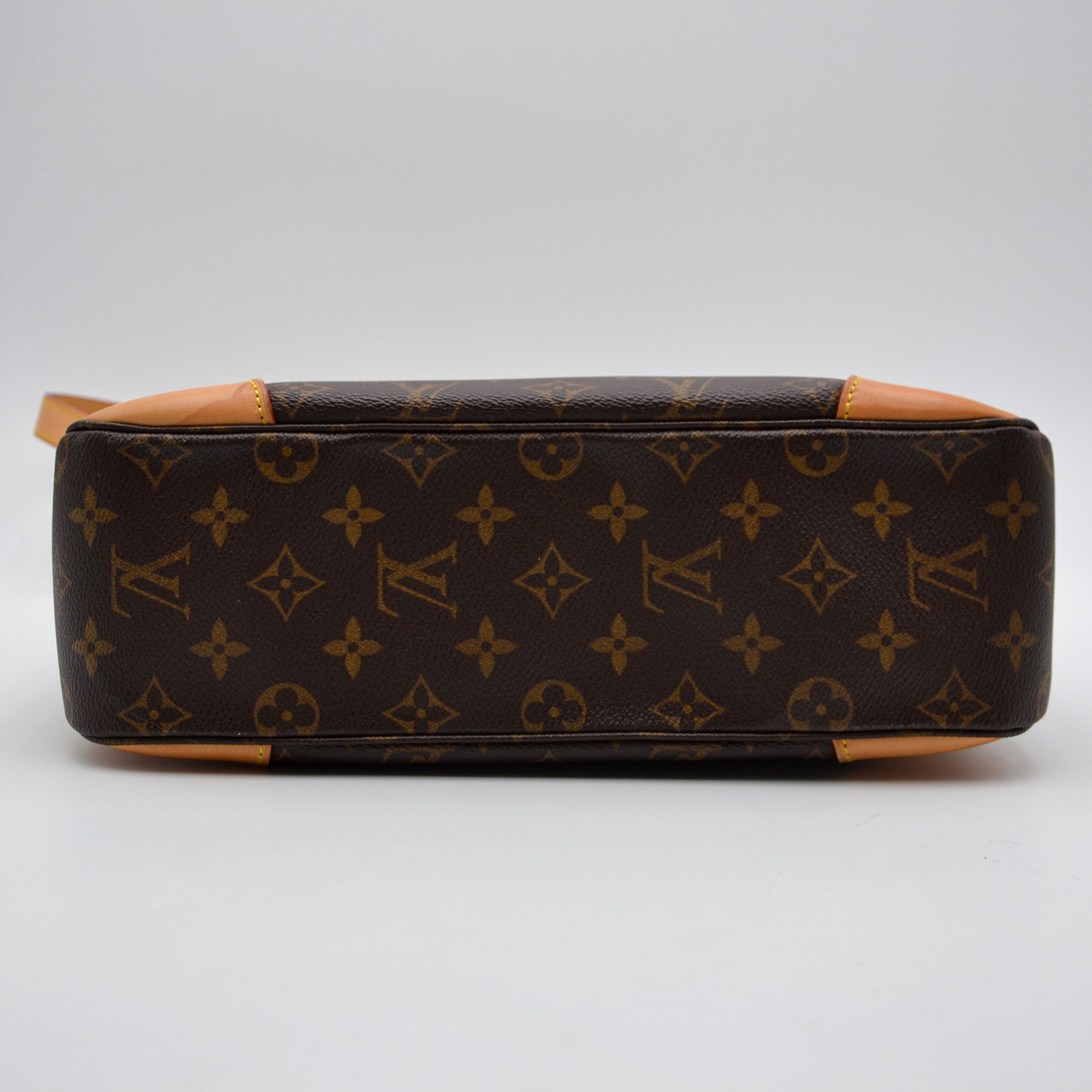 Louis Vuitton Boulogne 30 Monogramme
