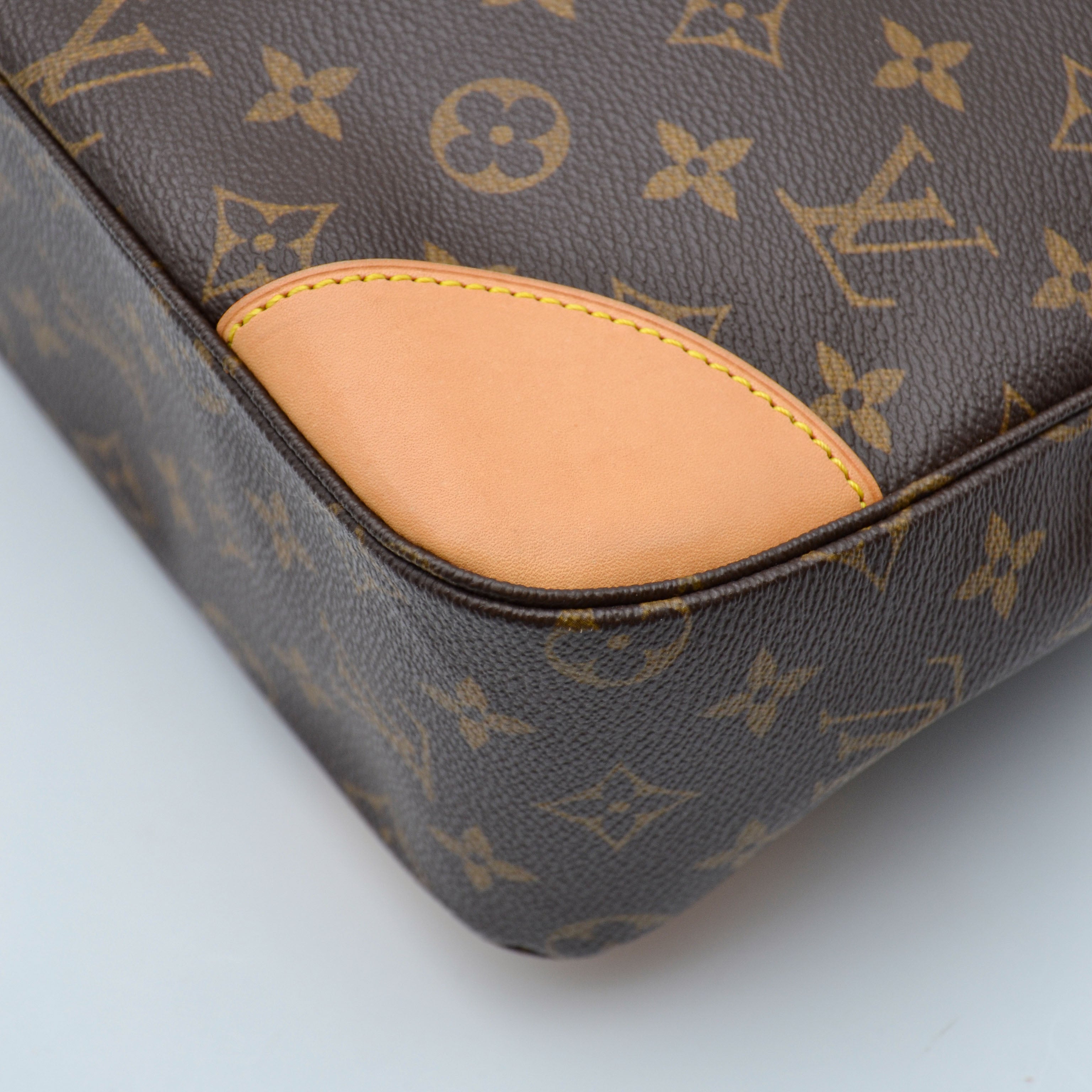 Louis Vuitton Boulogne 30 Monogramme