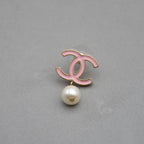 Pendientes Chanel CC Esmalte Rosa y Perla Colgante