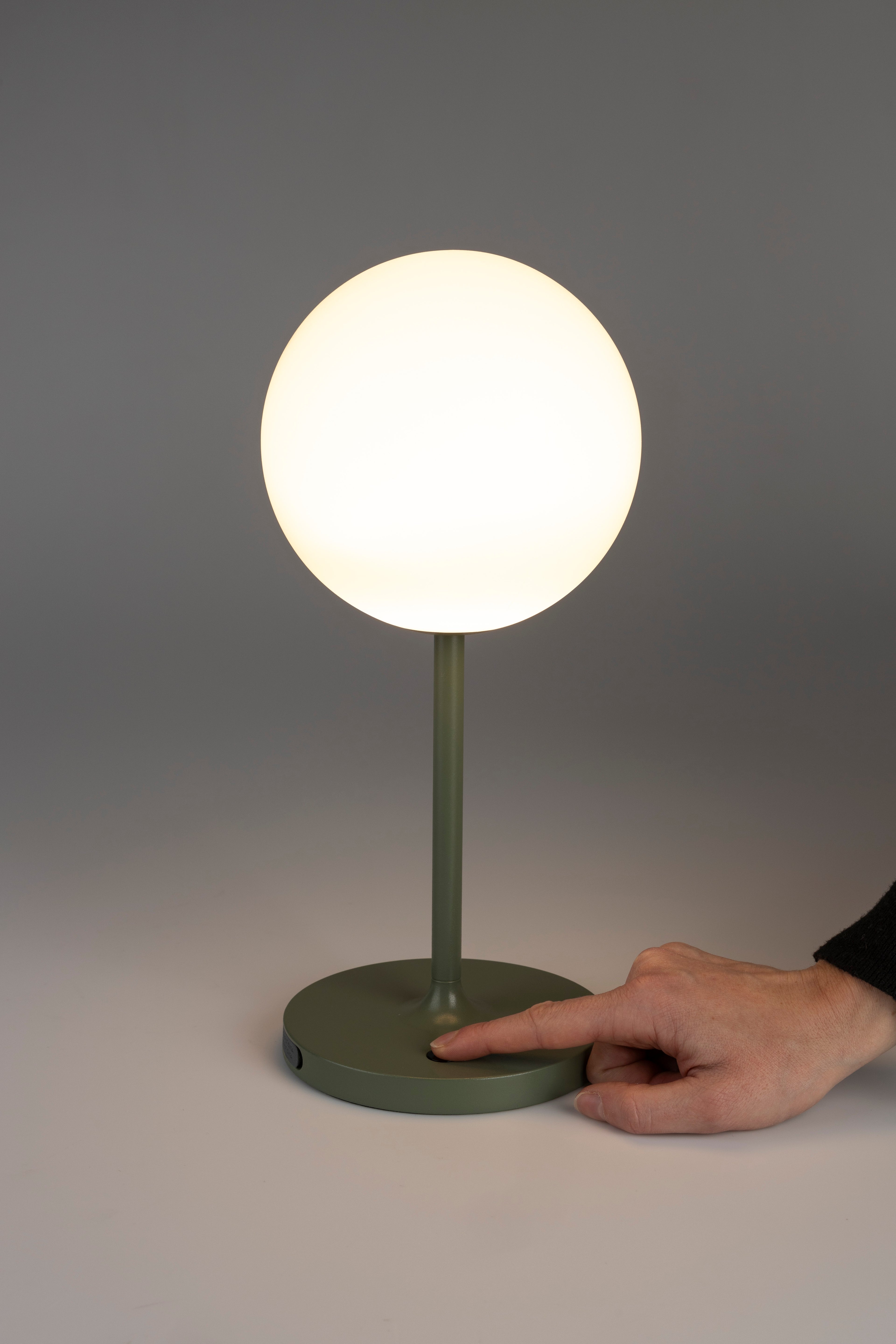 Hub - Lámpara de Mesa - Plástico Polipropileno - Verde